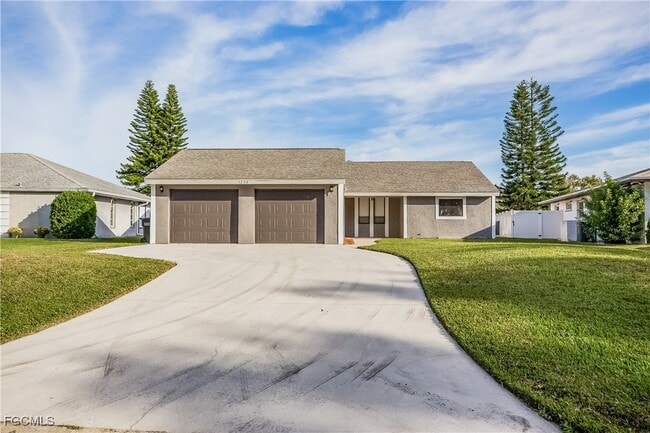 Building Photo - 1253 Paradise Way