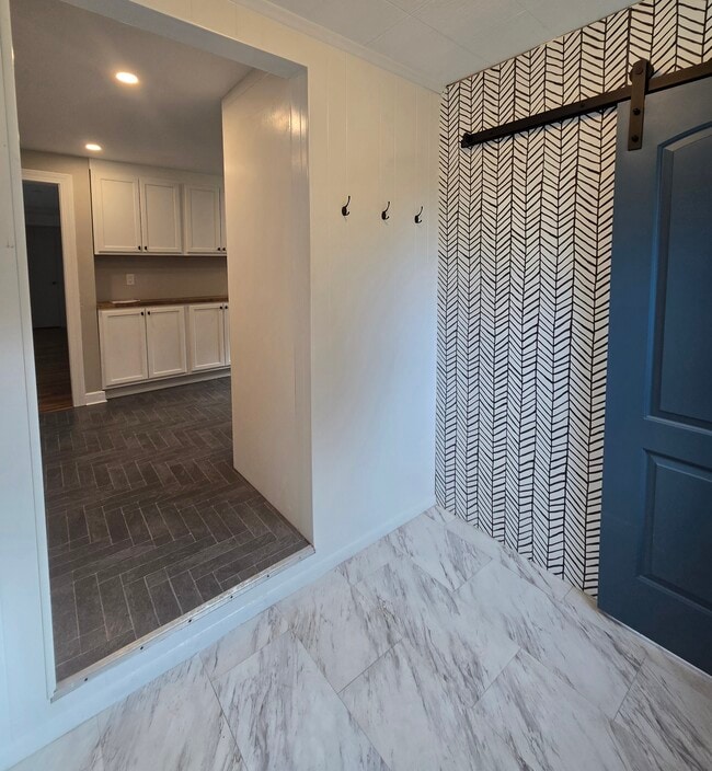 Building Photo - 399 Shawsheen Ave