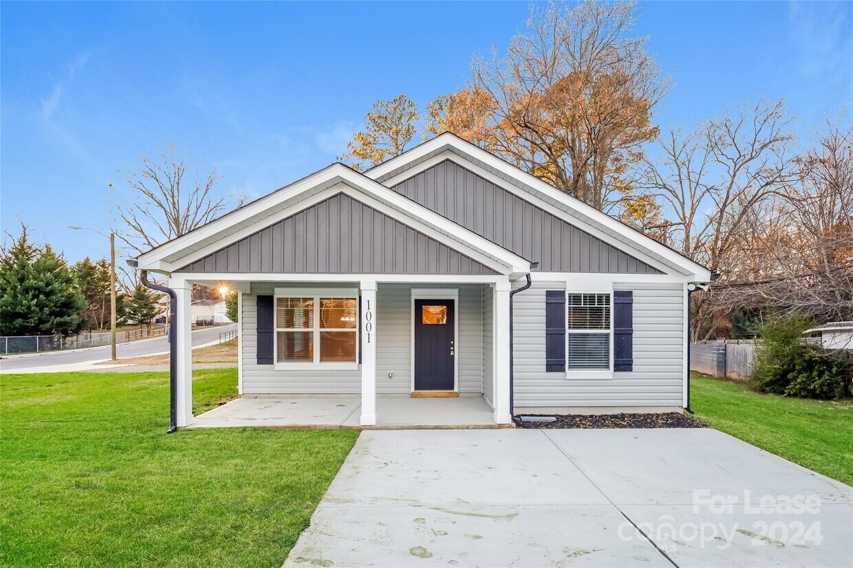 Foto principal - 1001 Bannister Pl