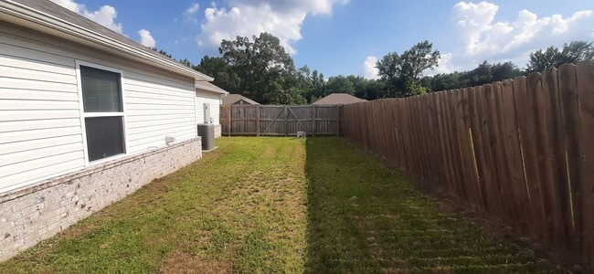 Building Photo - 26 Dunnaway Dr