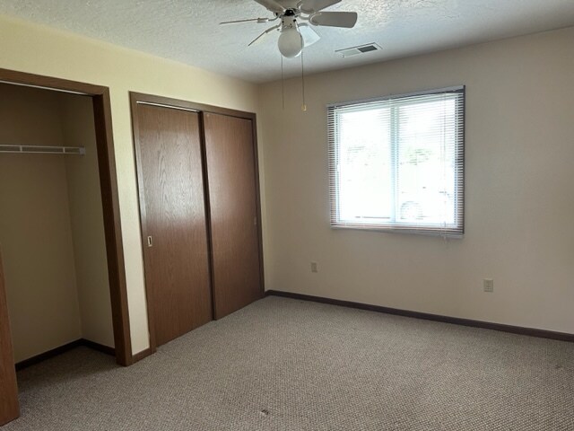 Building Photo - 912 Honey Locust Dr