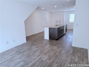 Building Photo - 2852 Atomic Tangerine Wy