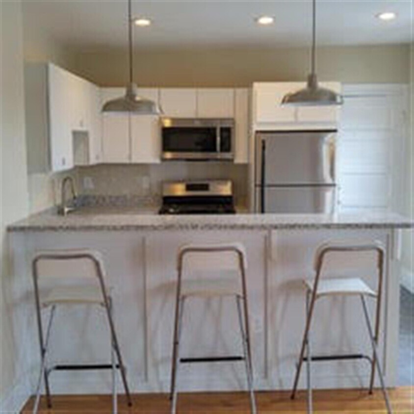 Foto principal - 102 Morrison Ave