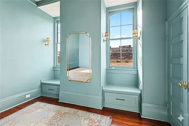 Building Photo - 632 Esplanade Ave