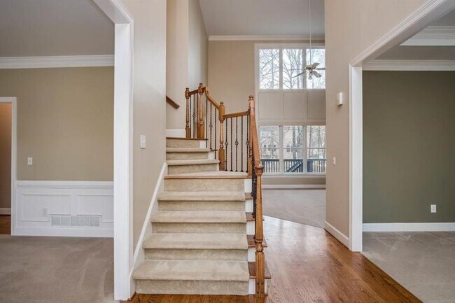 Building Photo - 6150 Yorkridge Dr
