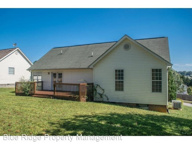 Building Photo - 1012 Sunrise Valley Dr