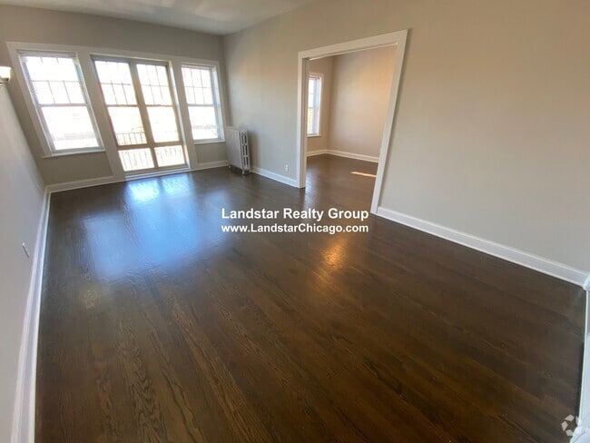 Building Photo - 730 Reba Pl