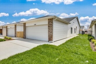 Building Photo - 15408 W Josephine Ct