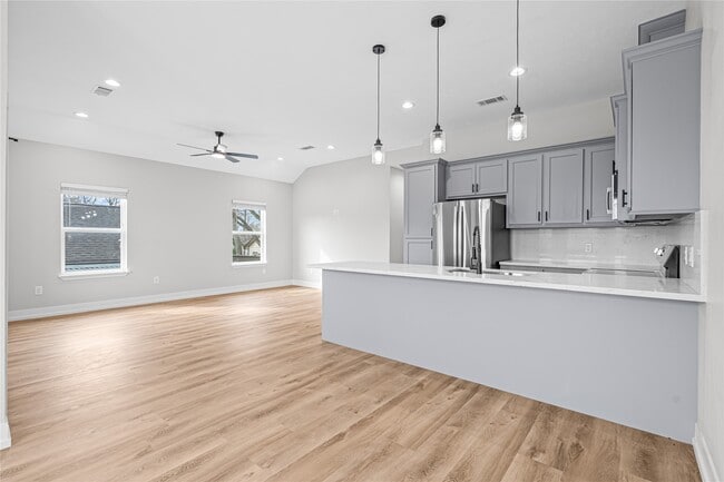 Foto del edificio - 3821 Easy St