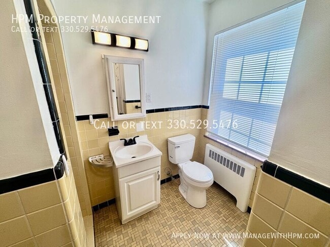 Building Photo - 3270 Warrensville Center Rd