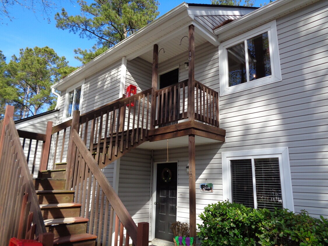 19 Rudwick Cir, Goose Creek, SC 29445 Condo for Rent in Goose Creek