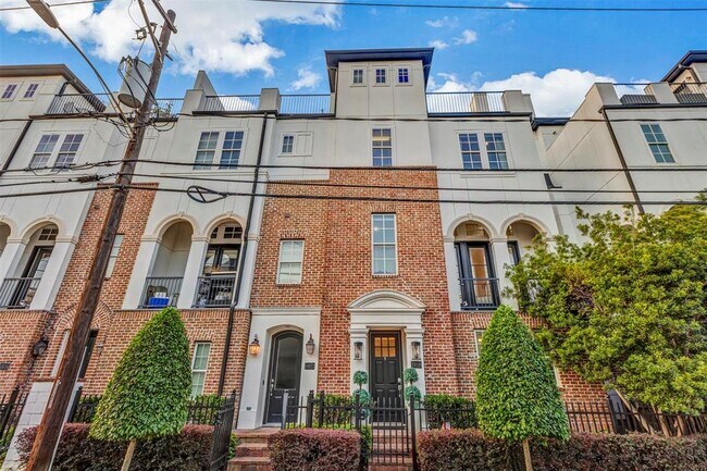 Building Photo - 1818 Dart St