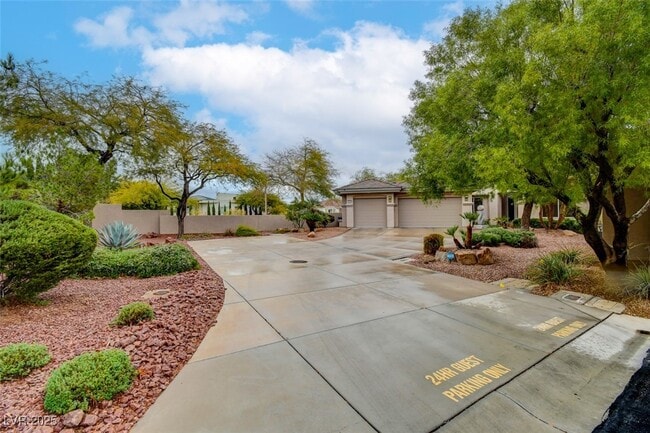 Building Photo - 304 Mesa Rim Ct