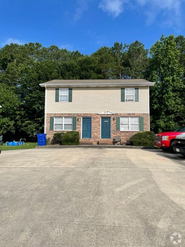 Building Photo - 5719-5721 Mouse Creek Rd NW