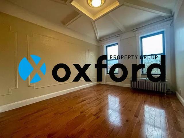 Primary Photo - 3 bedroom in Brooklyn NY 11213