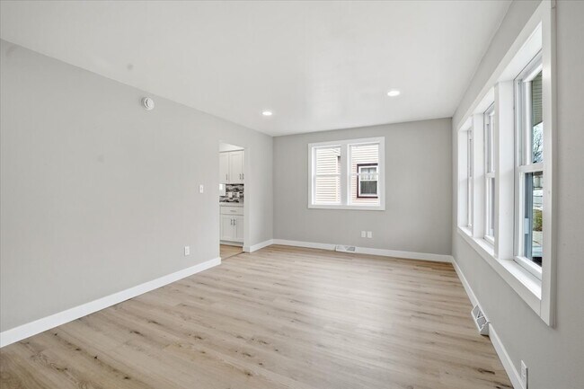 Building Photo - 2622 Garden Ave