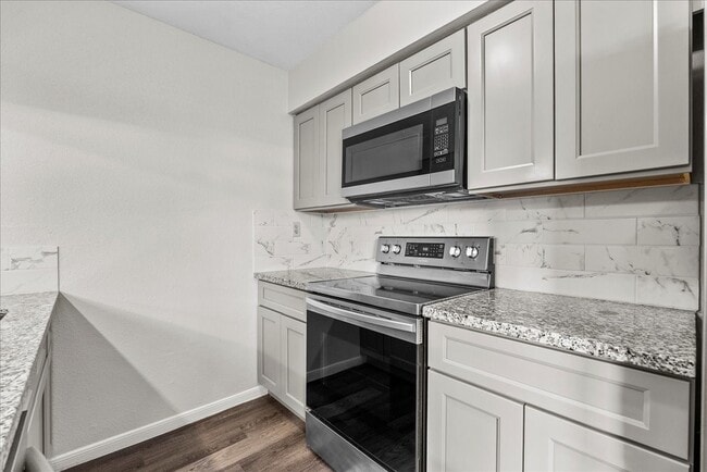 Building Photo - 1517 Bonanza Rd