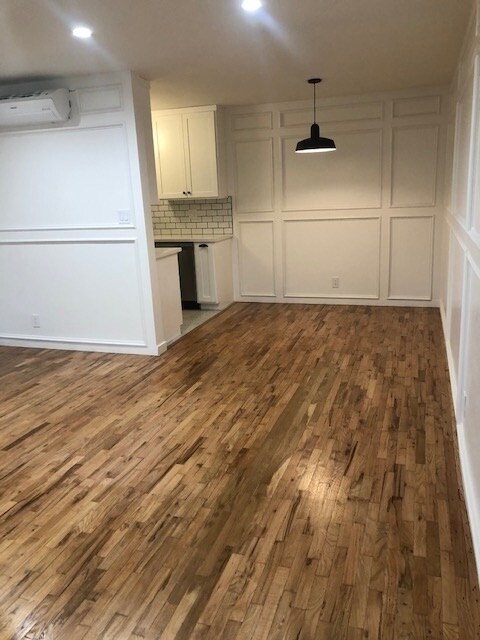 Building Photo - 821 Westmount Dr