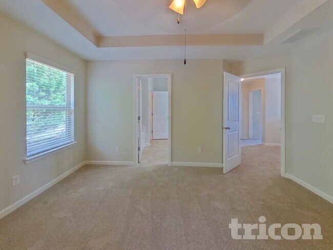 Building Photo - 297 Parkview Pl Dr