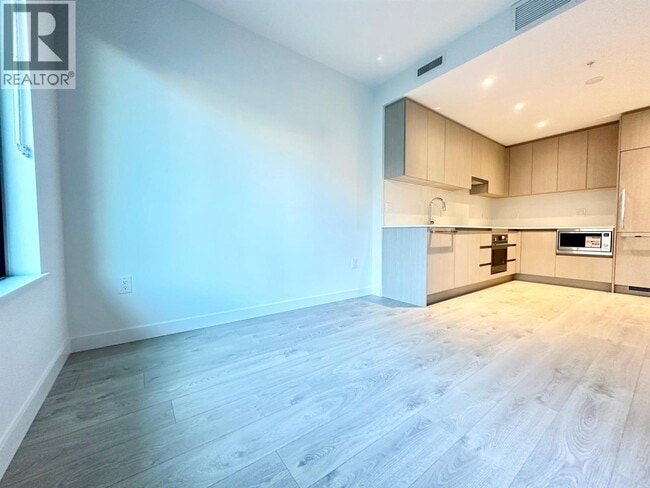 Building Photo - 4928 Quebec St