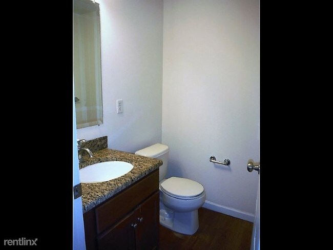 Building Photo - 202 Brownstone Ct