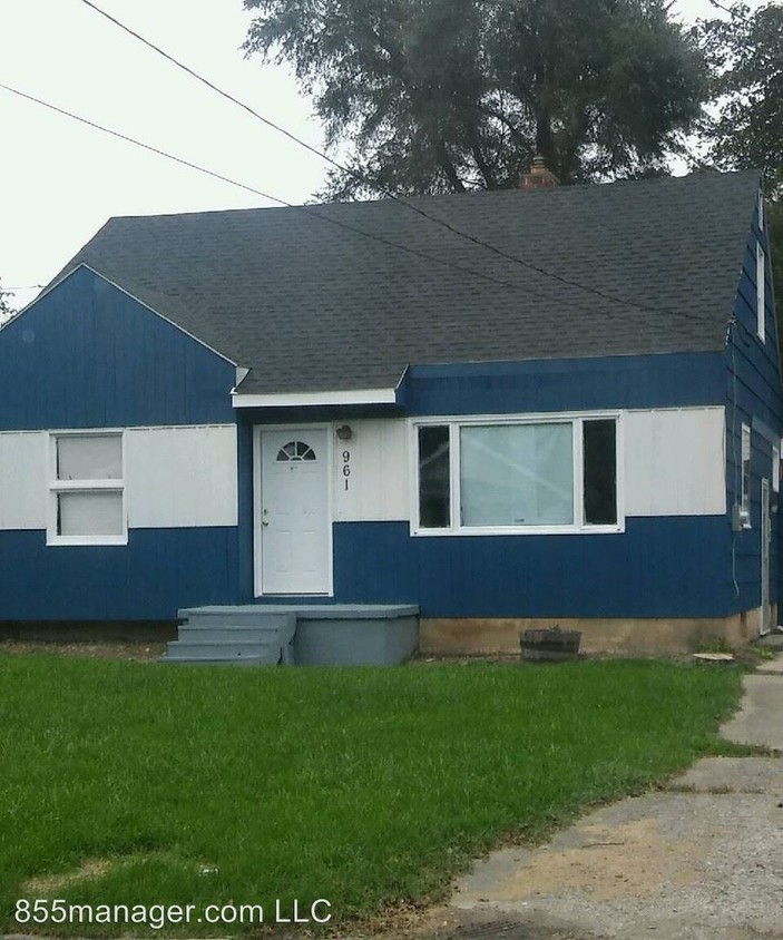 Foto principal - 3 br, 1 bath House - 961 Mann Ave