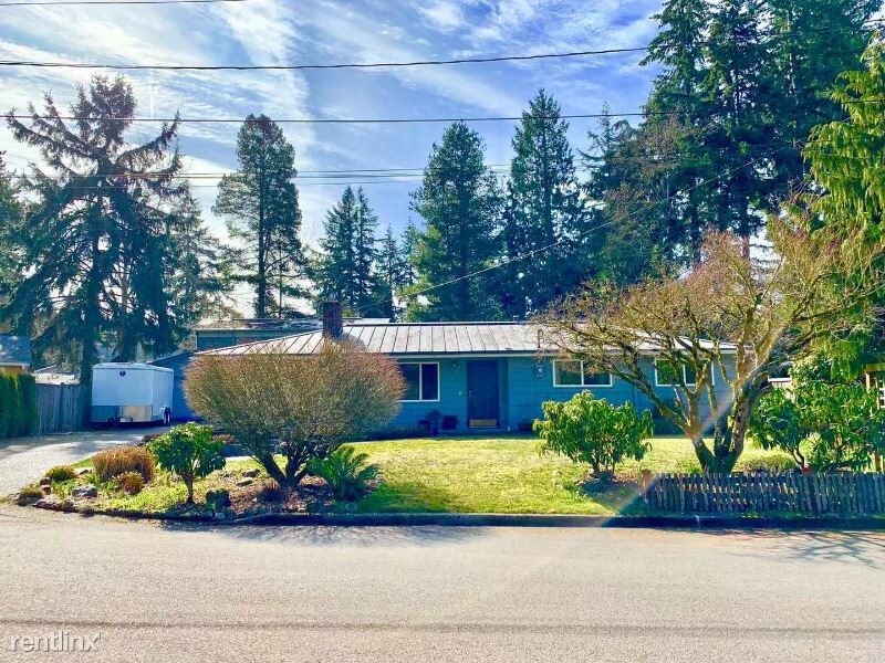 Primary Photo - 3 br, 1 bath House - 15121 SE 41st Pl