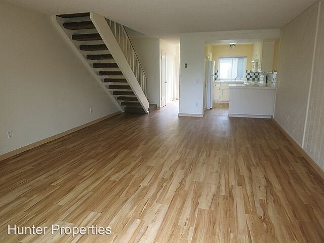 Foto del edificio - 3 br, 1.5 bath Apartment - 278 Aspenwood Lane