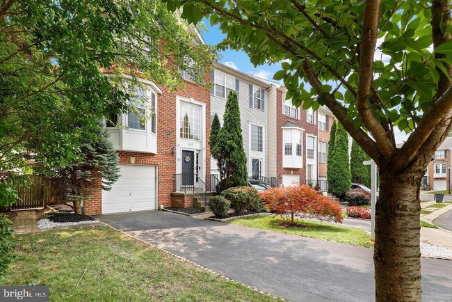 Building Photo - 1942 Crossing Stone Ct