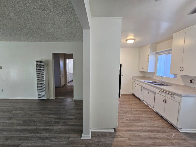Foto del edificio - 2232 E Lenita Ln