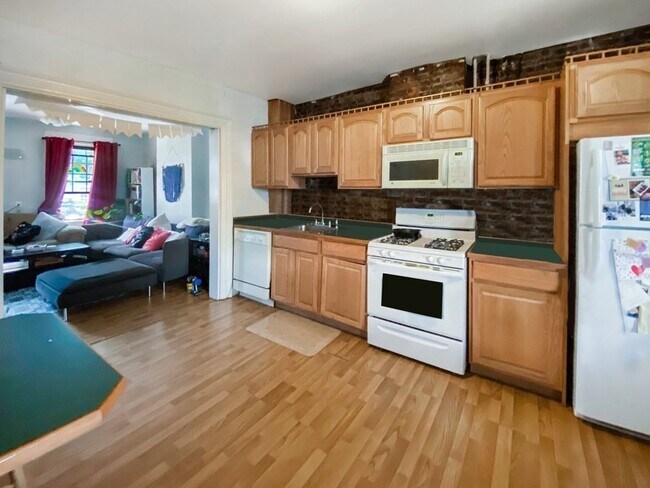 Foto del edificio - 363 W 3rd St