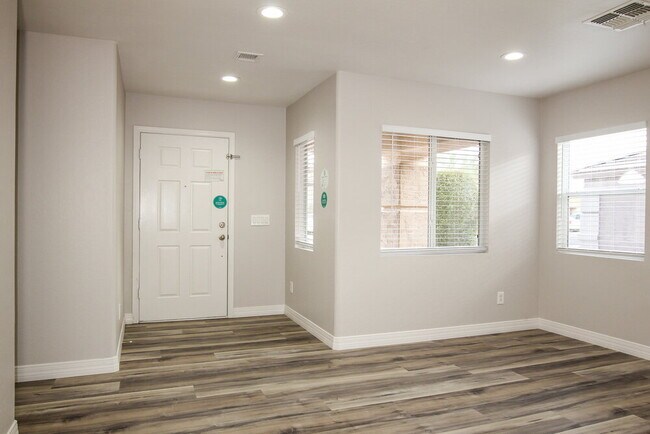 Foto del edificio - 11578 W Mountain View Rd