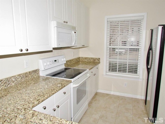 Foto del edificio - 2337 Bay Harbor Dr