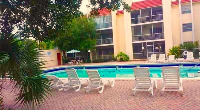 Foto del edificio - 608 NW 13th St