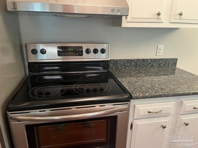 Foto del edificio - 3317 Kingswood Ct