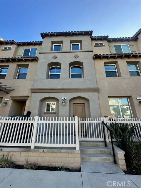 Building Photo - 340 N Fenimore Ave