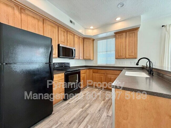 Foto del edificio - 6935 Traveler Ln