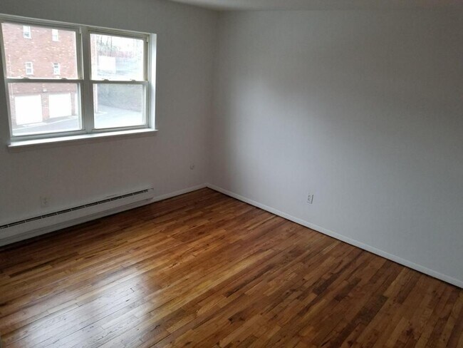 Building Photo - 333 Passaic St