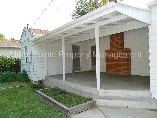 Building Photo - 2906 Carolyn Way