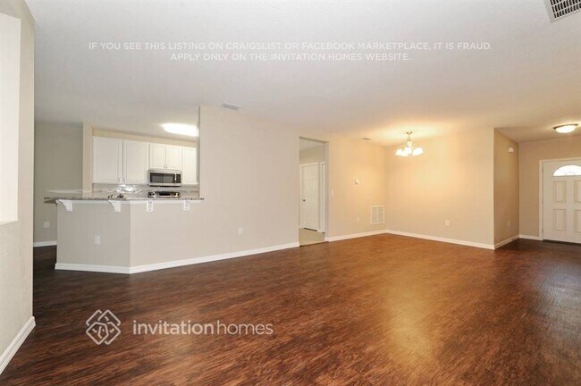 Foto del edificio - 4435 Windsong Ave
