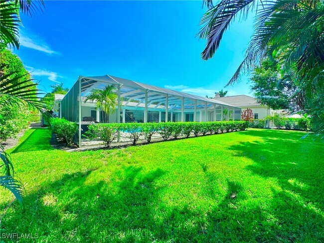 Foto del edificio - 675 Regatta Rd