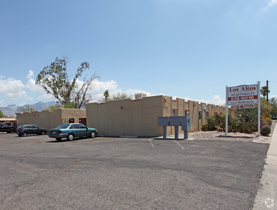 Primary Photo - Los Altos Apartments