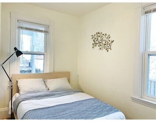 Foto del edificio - 372 Harvard St