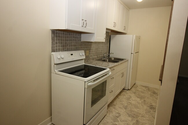 Building Photo - 144 S 29th St