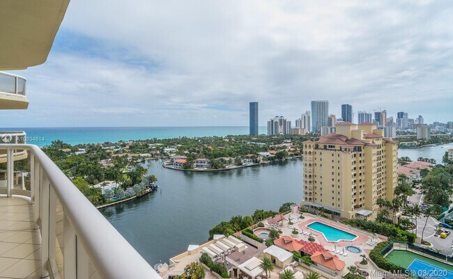 Building Photo - 20191 E Country Club Dr