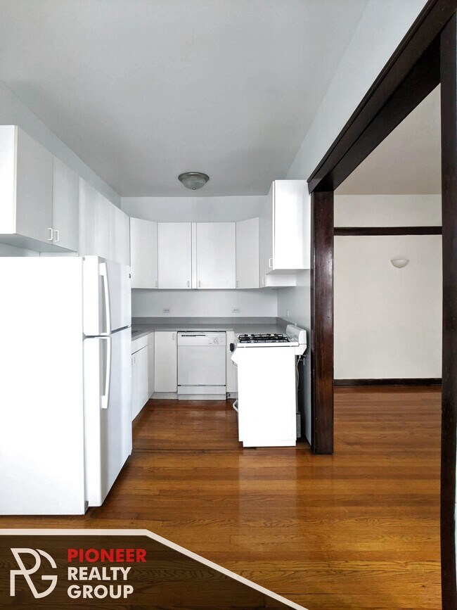 Foto del edificio - 820 W Waveland Ave