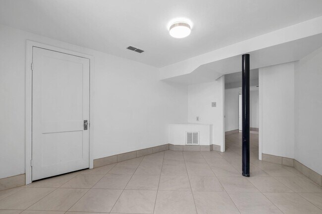 Foto del edificio - 2208 Escambia Dr