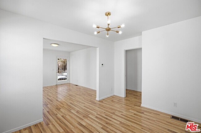 Foto del edificio - 3611 4th St