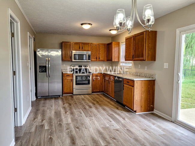 Building Photo - **1/2 OFF RENT!!**  $2008 – With our move-...
