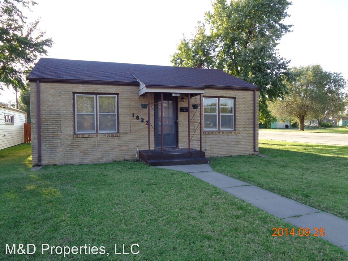 2 br, 1 bath House 1823 Hubbard St. House Rental in Great Bend, KS